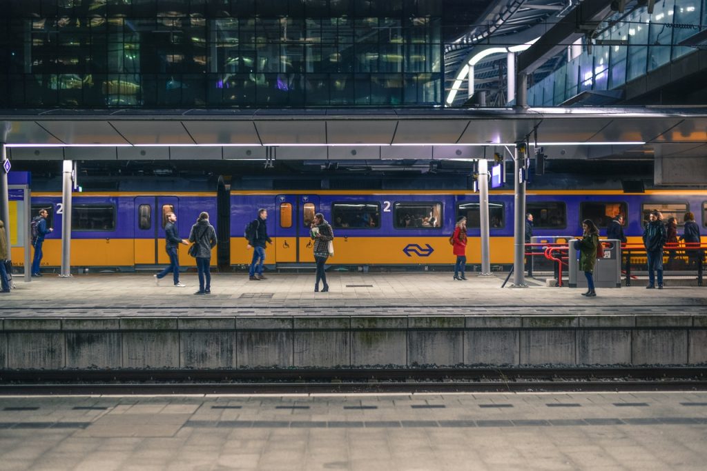 Snelle treinreis van Amsterdam naar Londen